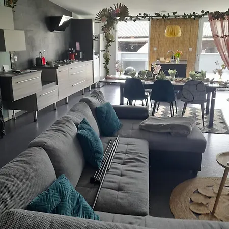 Maison De Vacances Avec Spa Proche De La Mer Appartement